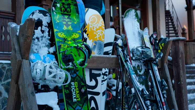 Snowboard en ski’s opbergen: zo houd je ruimte in huis